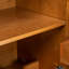 Buffet rustique avec porte-verres à vin et compartiment spacieux, 31,5 po pour la salle à manger, armoire de rangement pour bouteilles à tablette réglable, support et maison