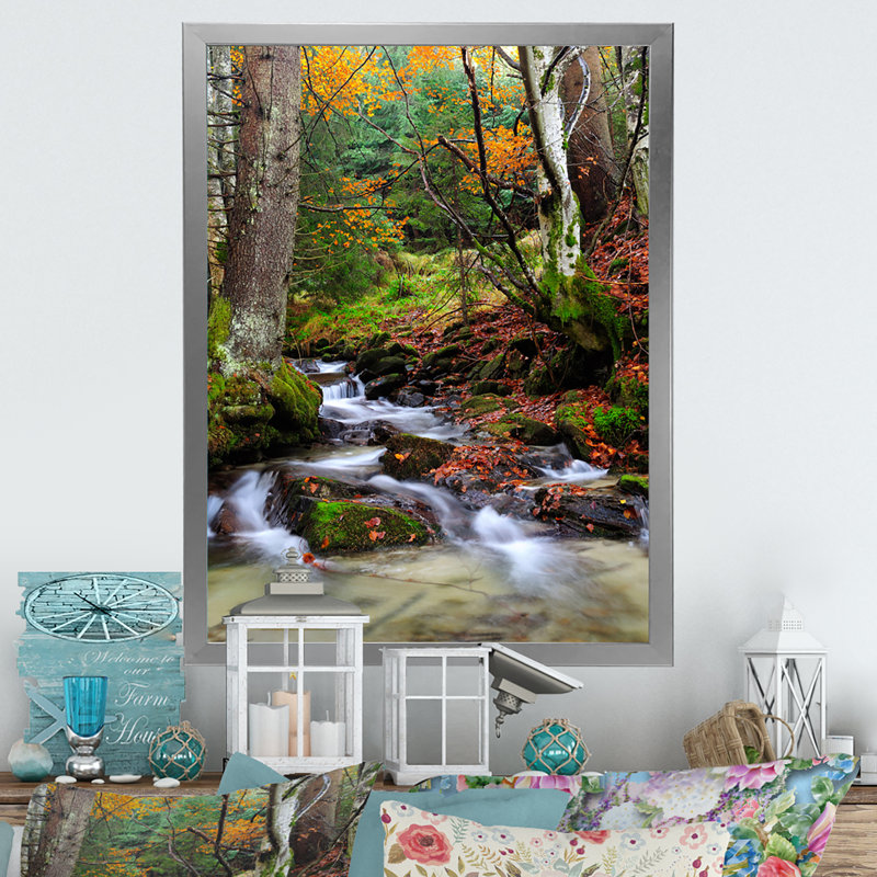 «Beautiful Autumn Forest Waterfall VI», reproduction d'art sur toile traditionnelle, H 12 po x l 8 po x P 1,5 po
