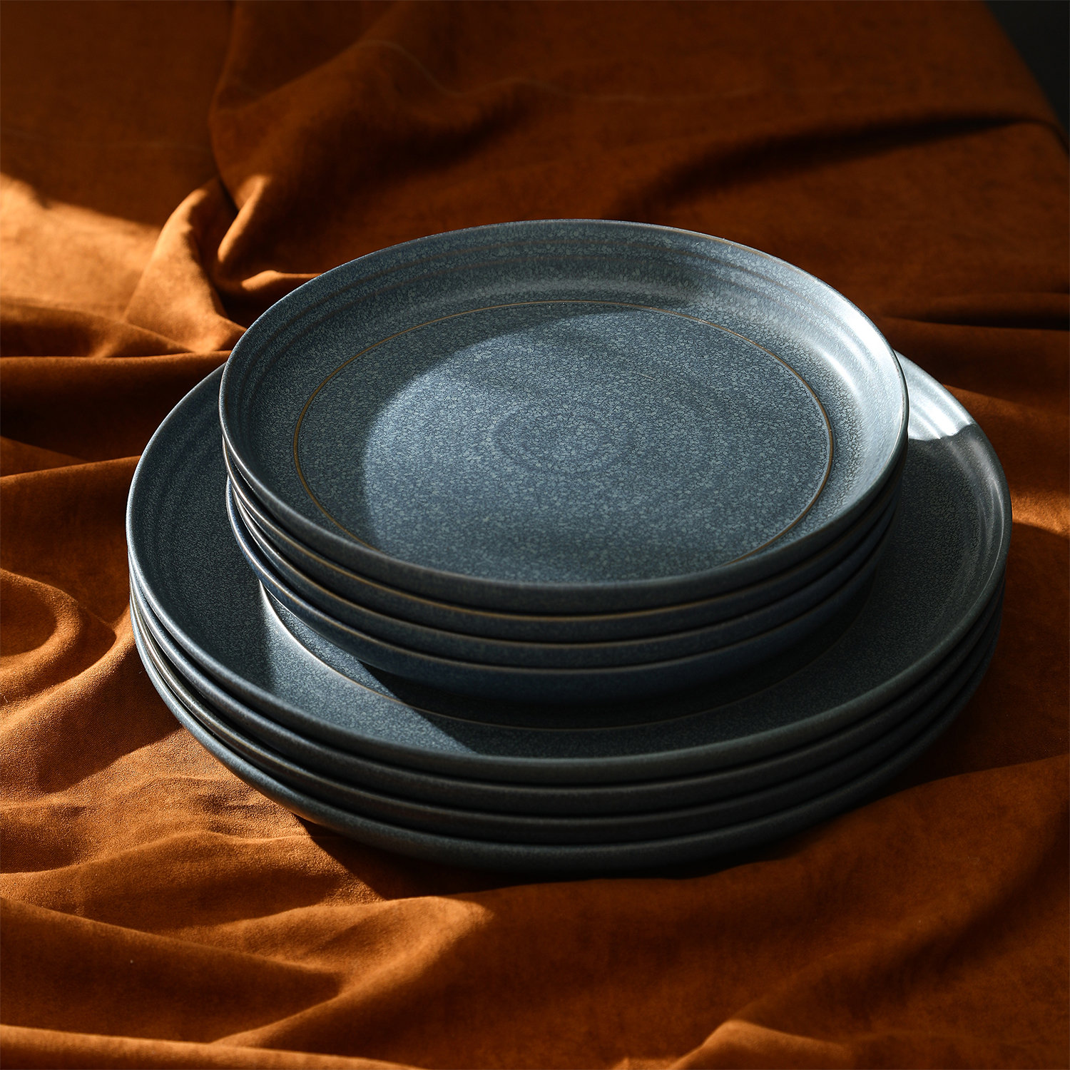 Elio Stoneware Dinnerware Set, Blue