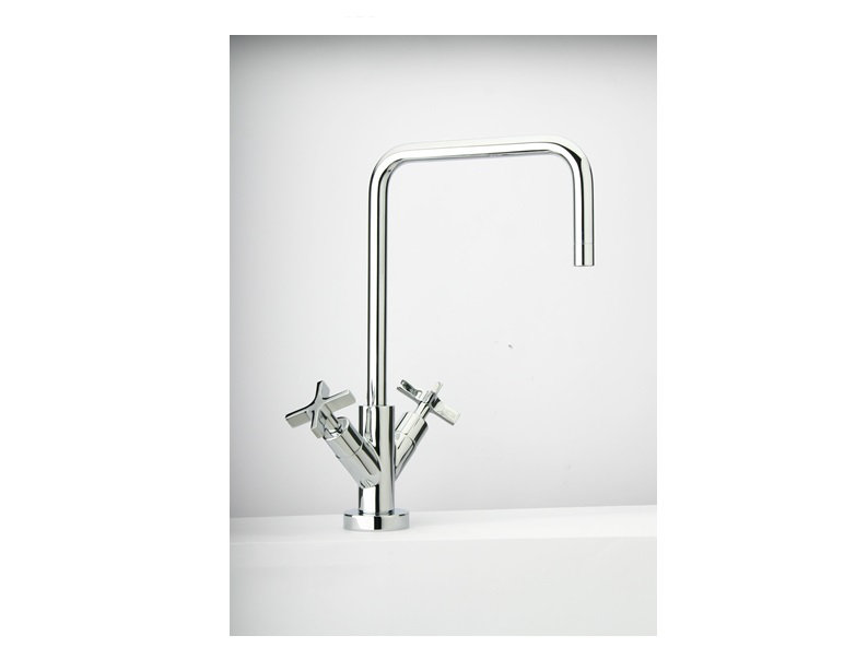 Piralla Kitchen Faucet, Chrome