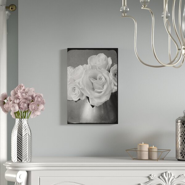 House of Hampton® White Floral Arrangment Modern & Contemporary Print ...