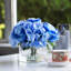 Roses et hortensias artificiels dans un vase-1619537587