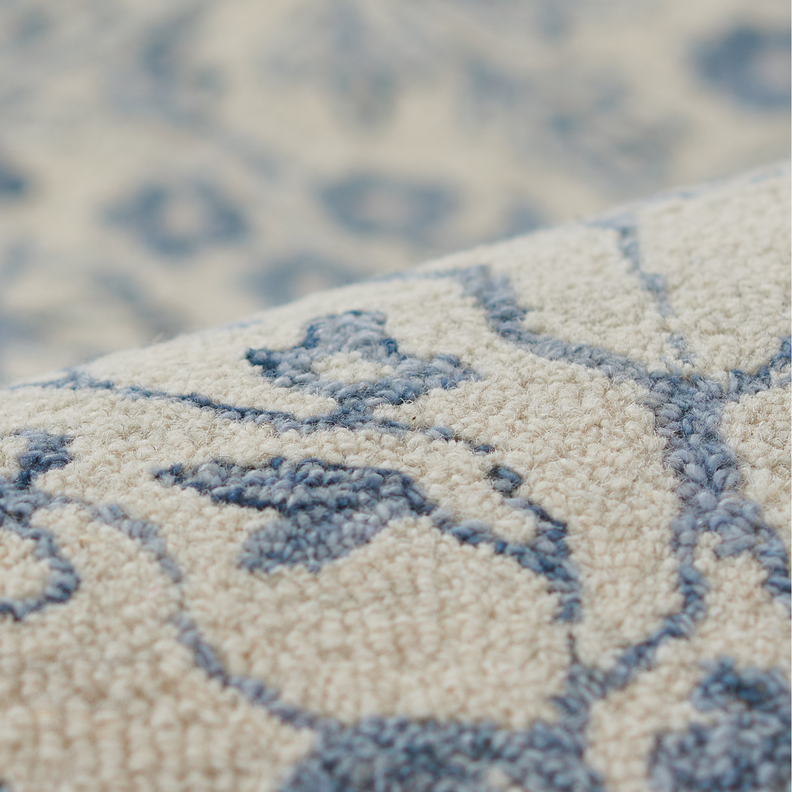 Bayford Handmade Wool Rug, Rectangle 2' x 3'