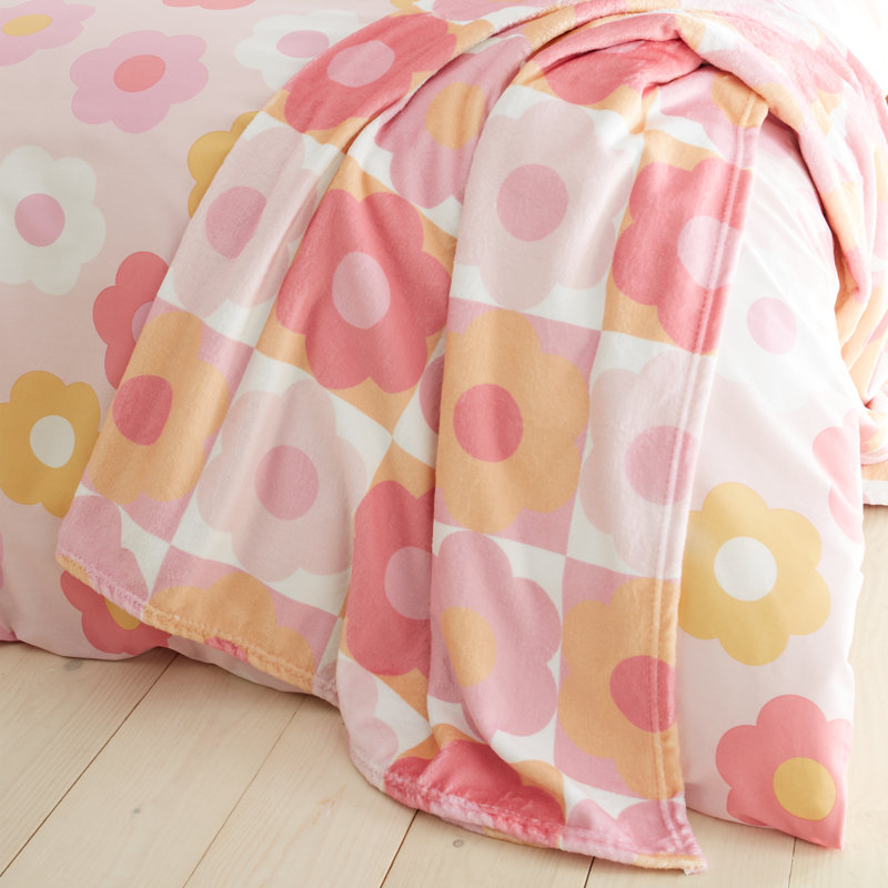 Retro Daisy Cosy Blanket Throw
