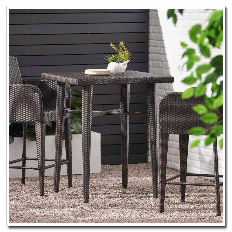 32" SQUARE WICKER BAR TABLE