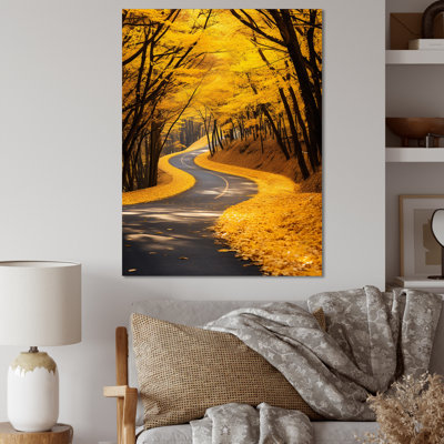 Route d'automne jaune dans la forêt I
