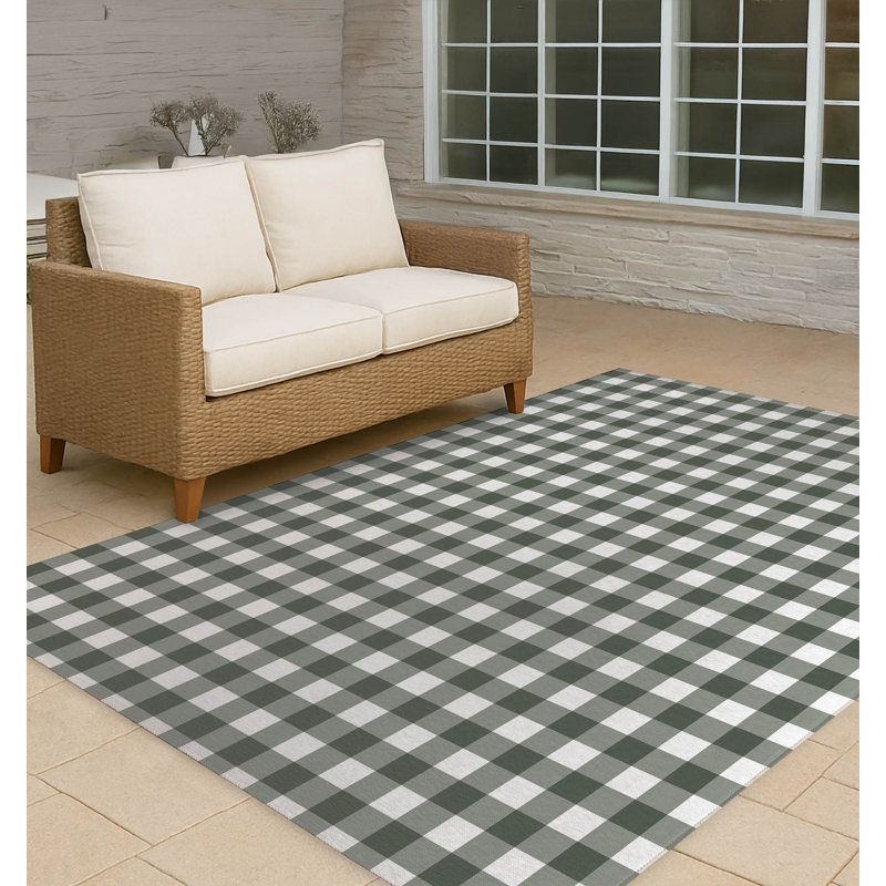 Proper Gingham Non-Slip Outdoor Rug, Rectangle 5' x 7'
