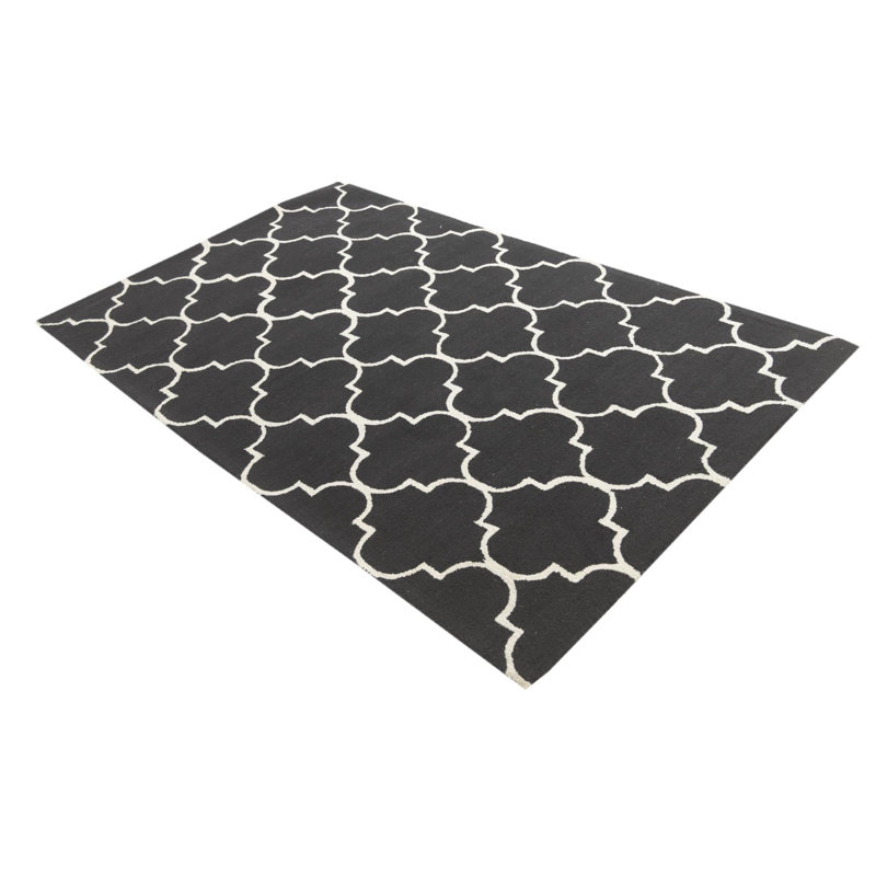 5x8 Pharris Black Rug