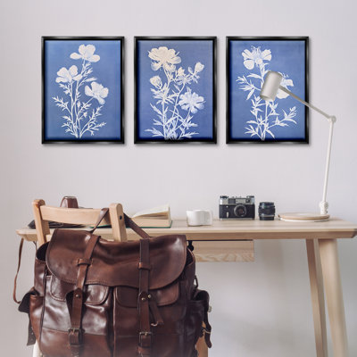  «Varied Cerulean Botanicals», ensemble de 3 toiles flottantes encadrées par Petal Prints Design