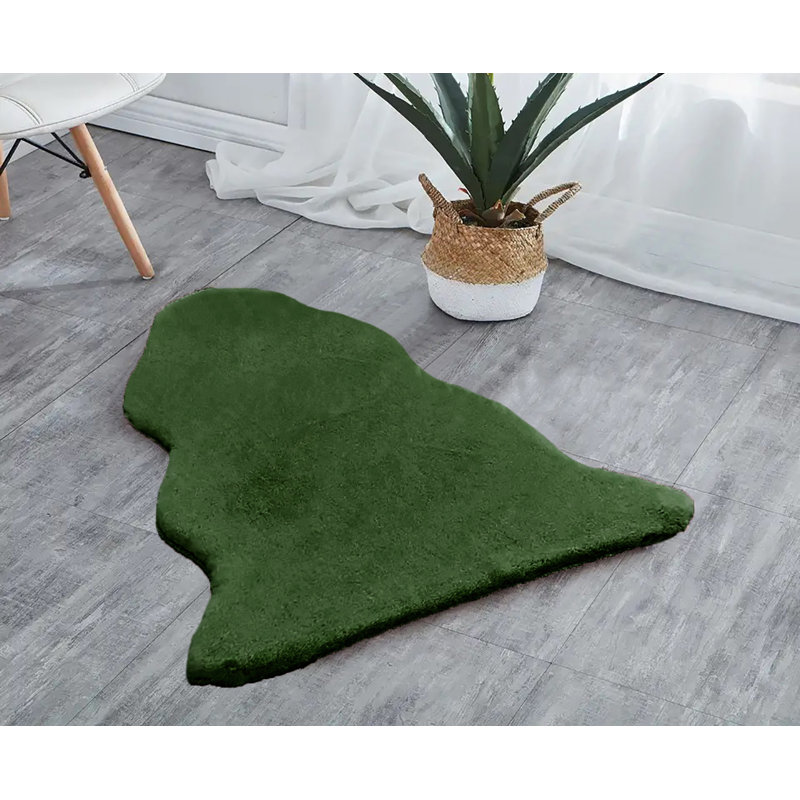 Haila Faux Fur Washable Indoor Rug, Novelty 3' x 5'