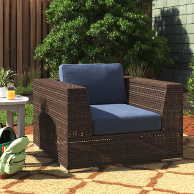 Chaise de patio avec coussins Daltan