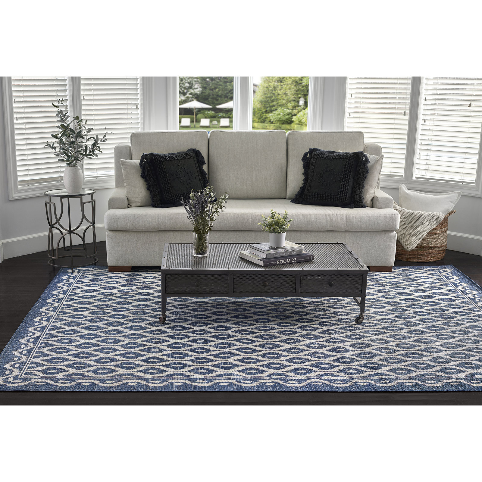 Susanna Blue/Beige Indoor/Outdoor Rug, Rectangle 6'6" x 9'