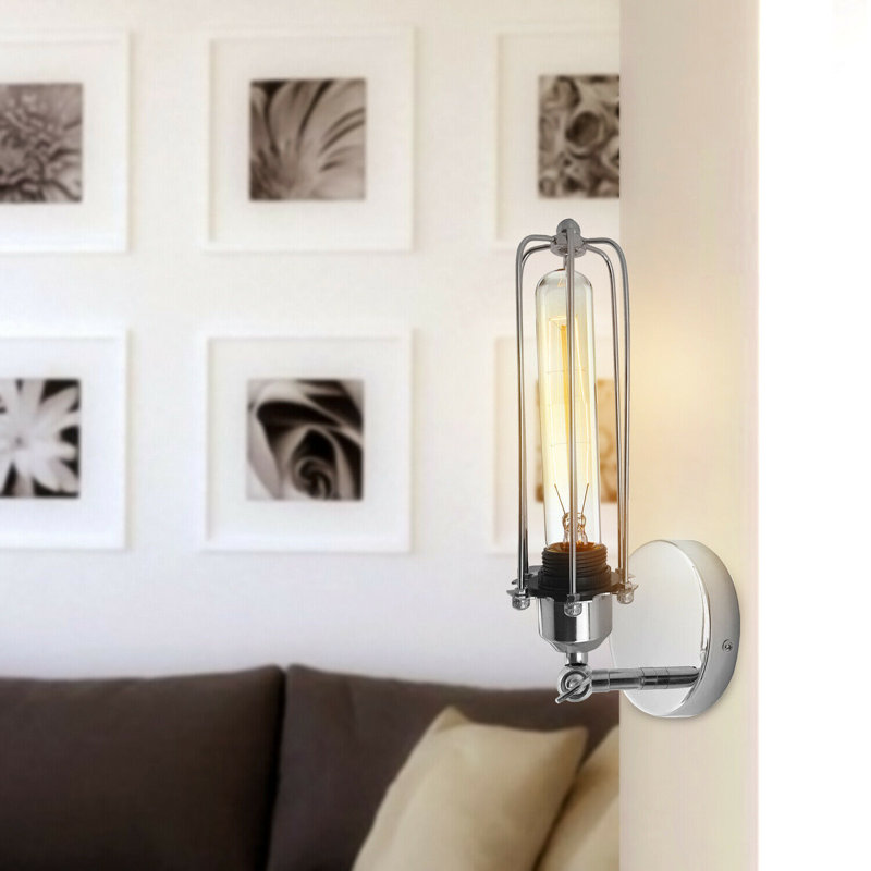 Kilroy Armed Sconce, Yes, Chrome