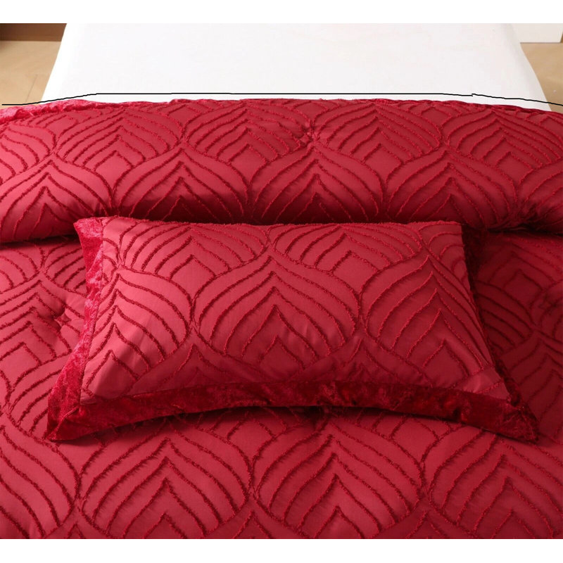 Polyester Bedspread with Pillow Shams, Red