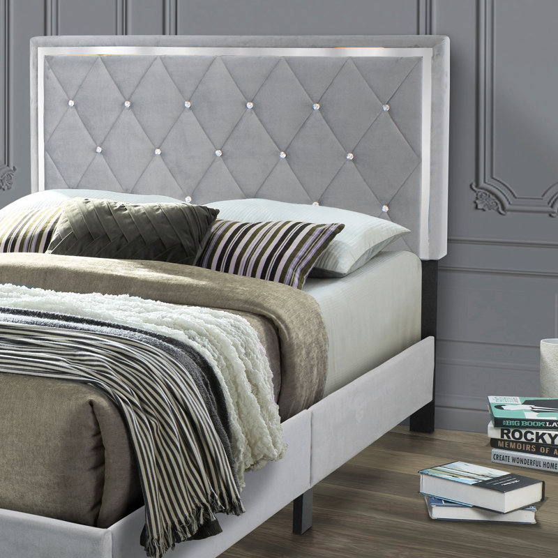 Lit plateforme en bois massif Miekai, Grand, gris