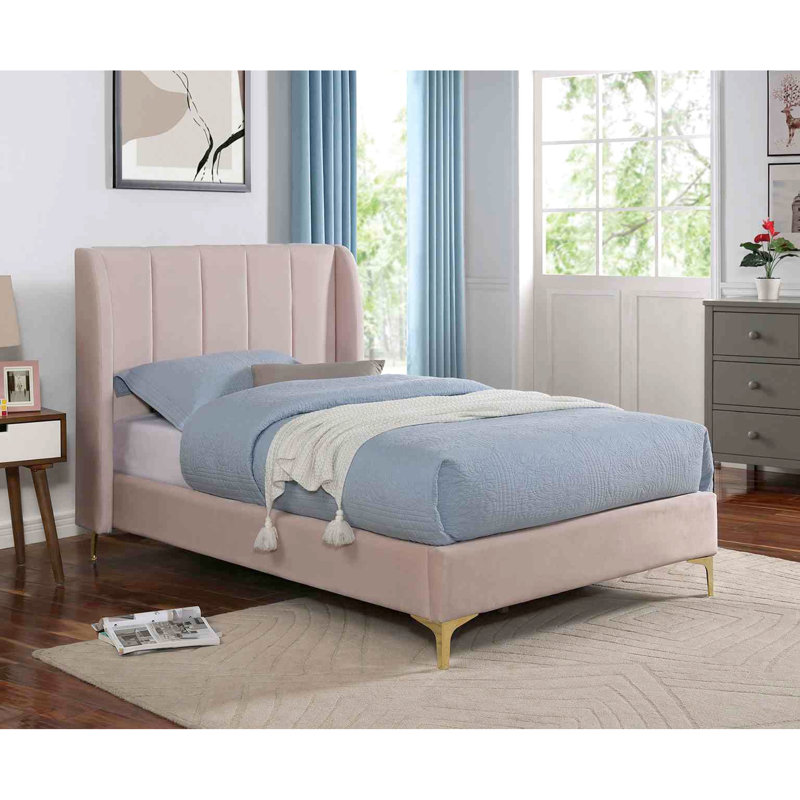 Structure de lit simple rose avec tête de lit à oreilles, capitonnage, tissu velours, pieds en métal doré rose, style contemporain, entièrement rembourré, pieds, matériau
