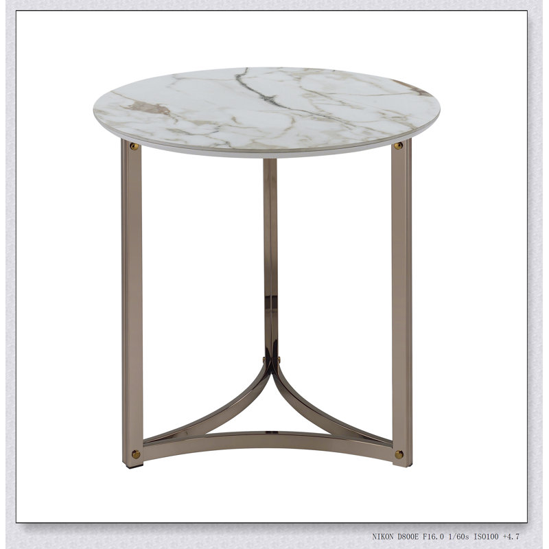 Table de bout en pierre frittée et finition champagne