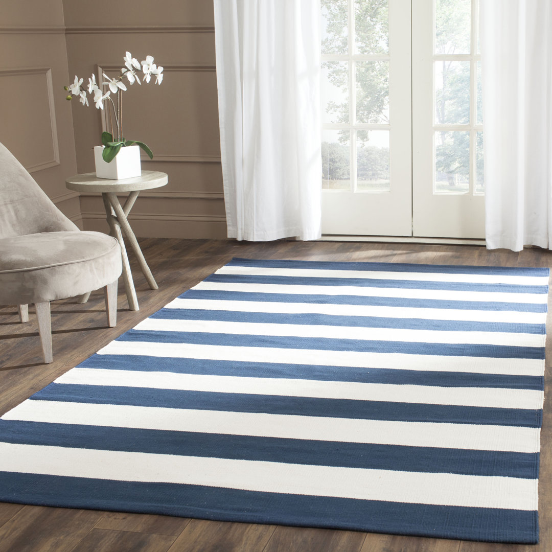 Looped/Hooked Navy/White Rug