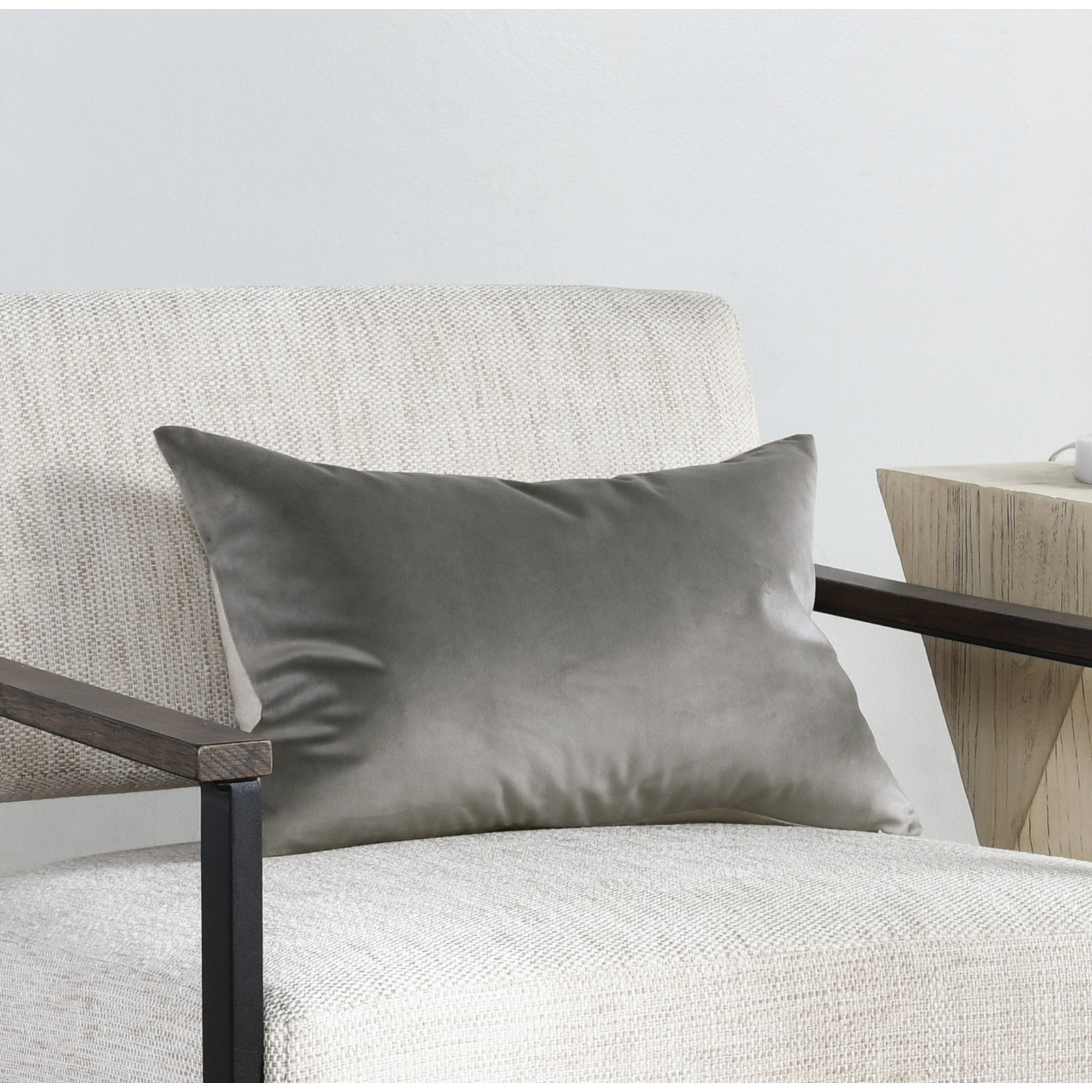 Feuily 20" x 14" Velvet Throw Pillow, Gray
