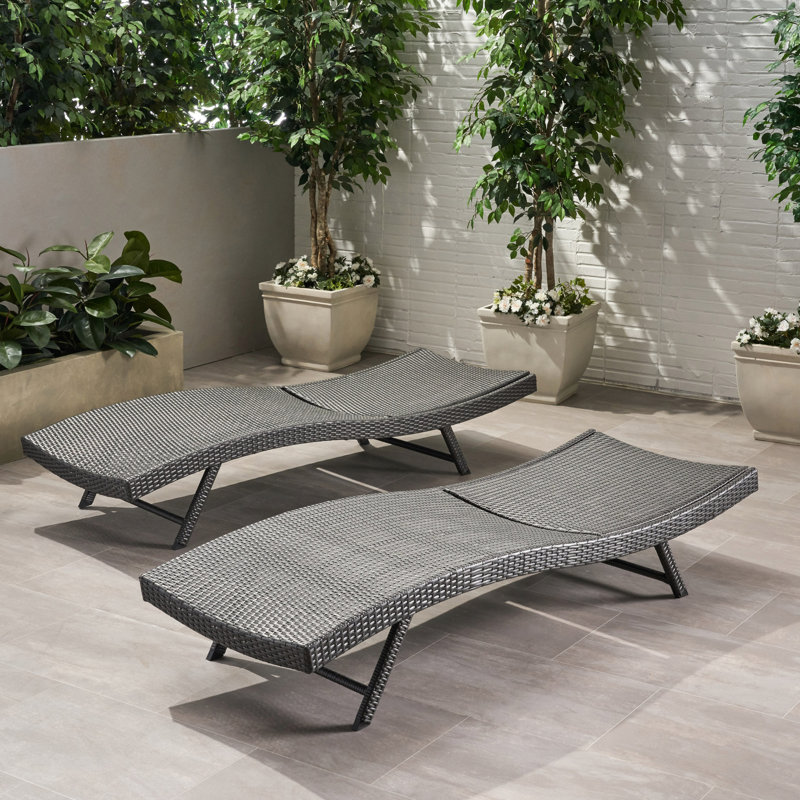 Élégante chaise inclinable réglable grise avec cadre en fer et cadre respirant, pour l'extérieur