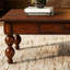 Table basse rectangulaire en bois avec tiroir de rangement, table de cocktail rétro avec pieds en bois massif en forme de gourde pour le salon, assemblage sans outils (noyer)-1616815986
