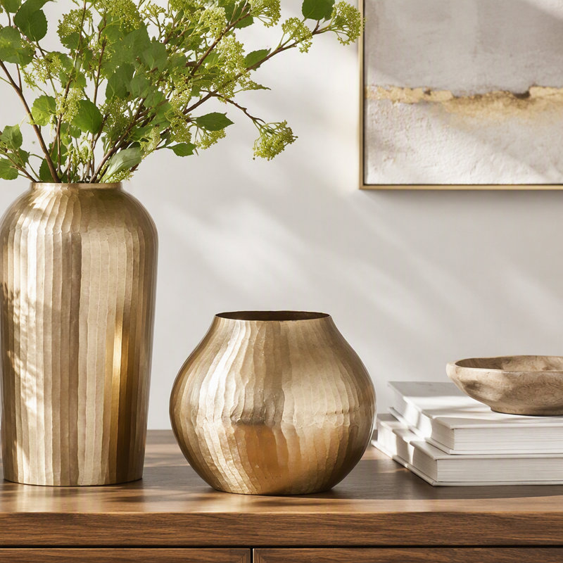 11X11x9" Aluminum Chisel Flower Vase, Gold