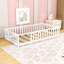 Lit simple en bois avec clôture-40852865