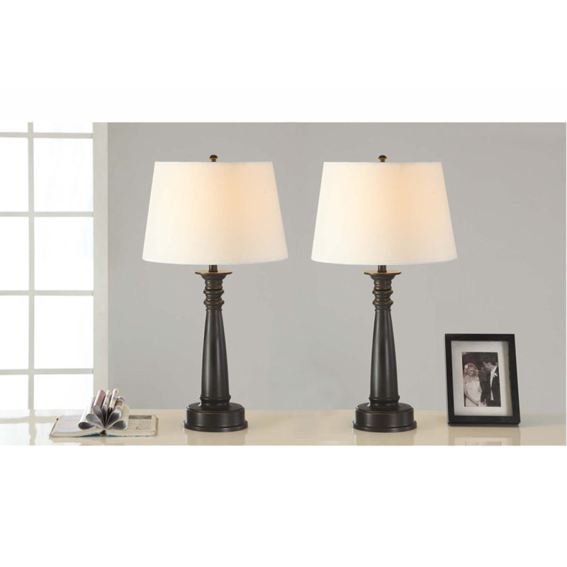 Quance Metal Table Lamp