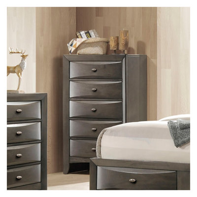 Commode transitionnelle à 5 tiroirs avec poignées ovales en bois massif et bois d'ingénierie au fini gris