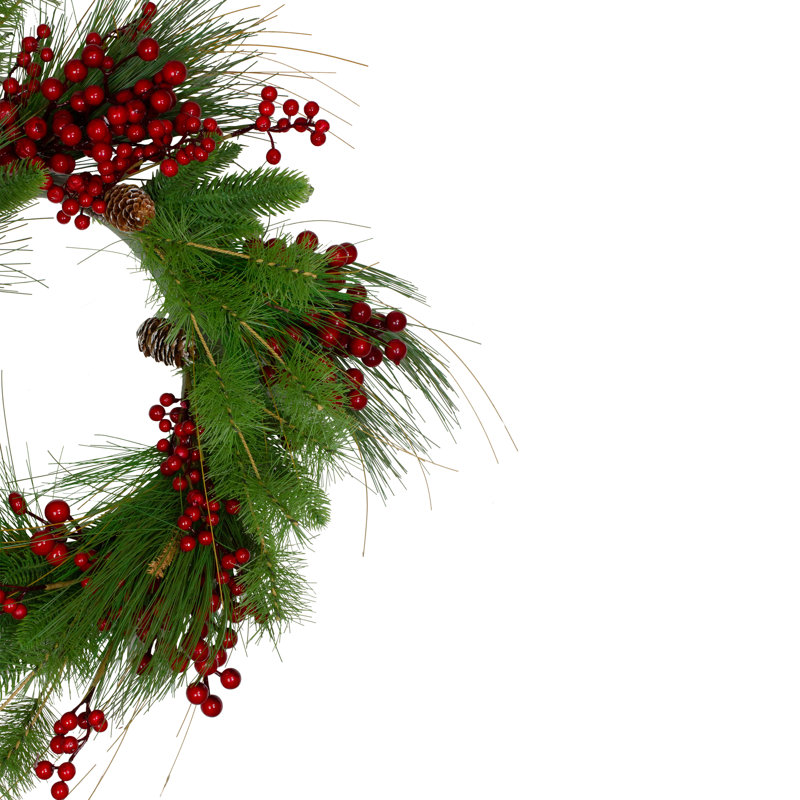 Couronne de Noël artificielle en pin et baies rouges 24 pouces - non éclairée