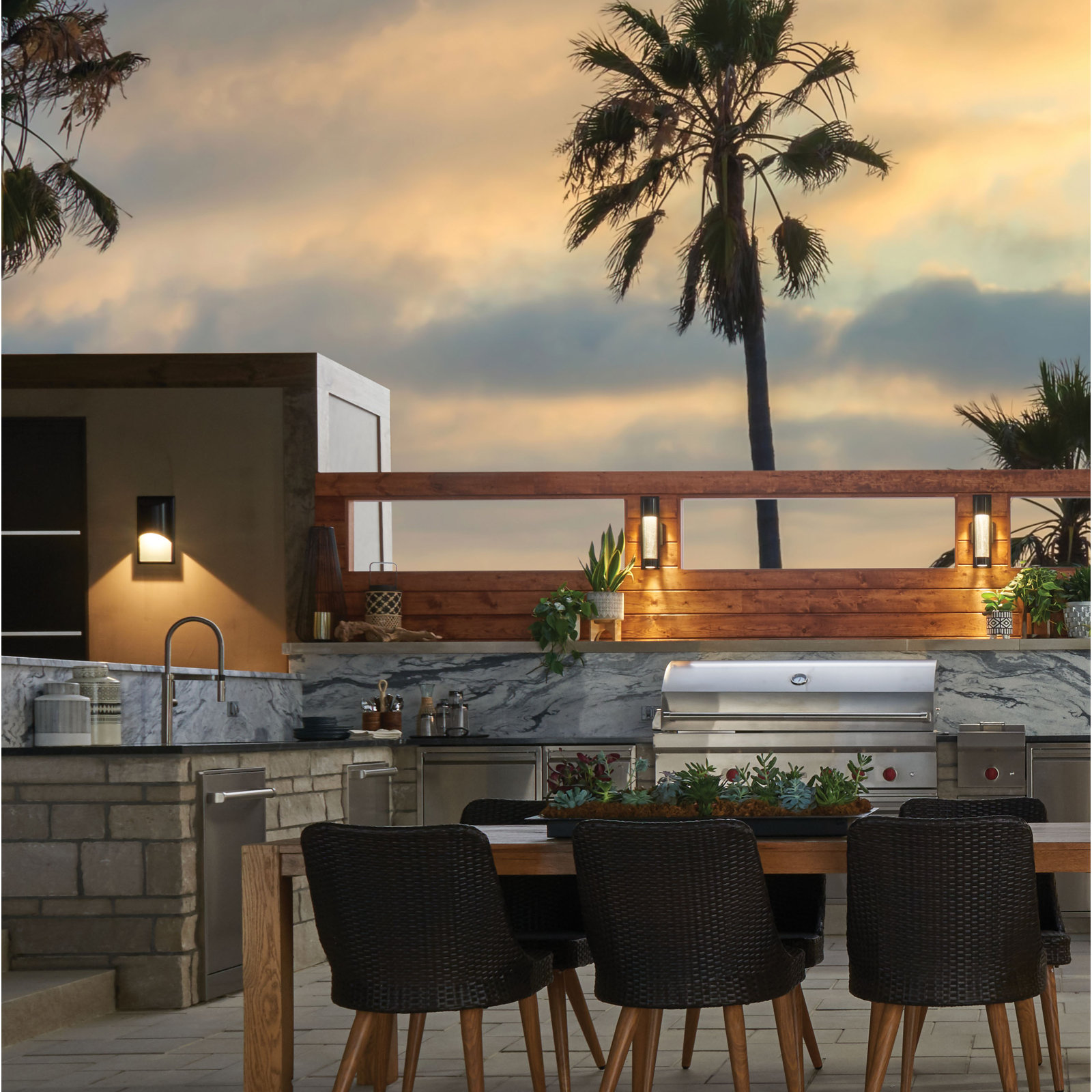 Aurore Outdoor Wall Lantern, Medium, Satin Black, Incandescent