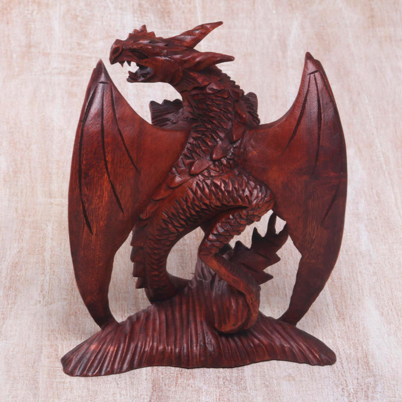 Figurine en bois dragon gallant