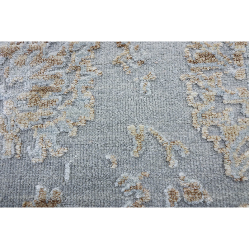Hand Woven Wool Floral Area Rug, Rectangle 6' x 9'