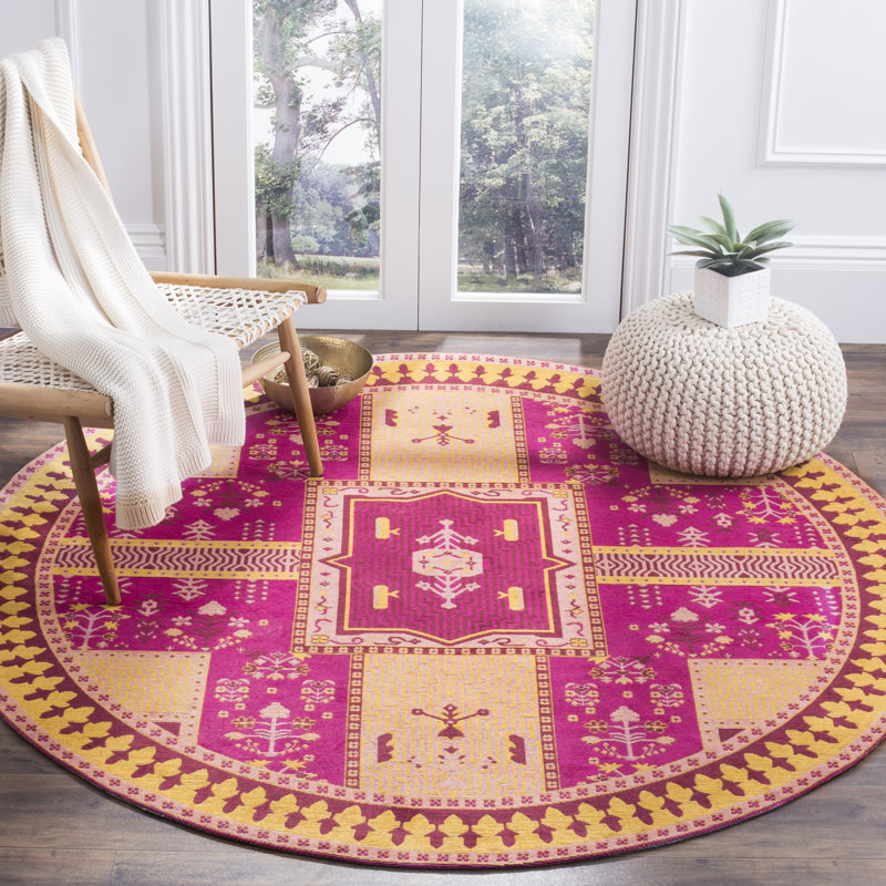 Estep Performance Geometric Rug, Round 6'