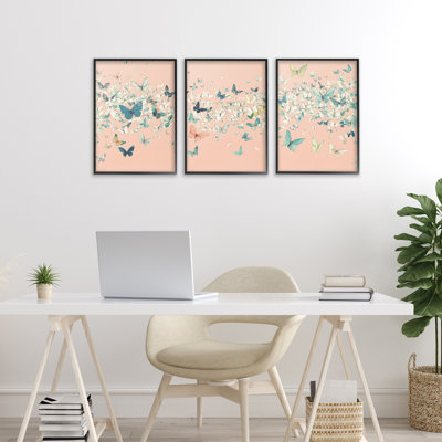 Ensemble de giclée encadrée 3 pièces Blush Butterfly Soiree Triptych, design par Petal Prints Design