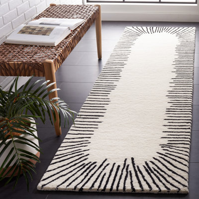 Anaee Fifth Avenue 129 Area Rug In Ivory / Black