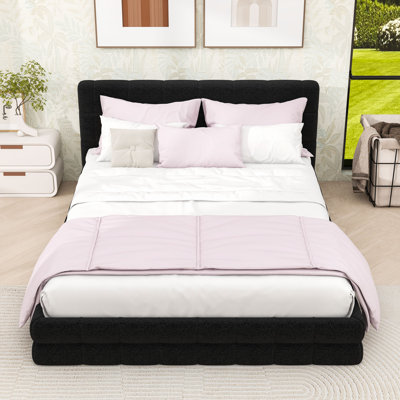 Grand lit plateforme tapissier avec tête de lit rembourrée de mousse
