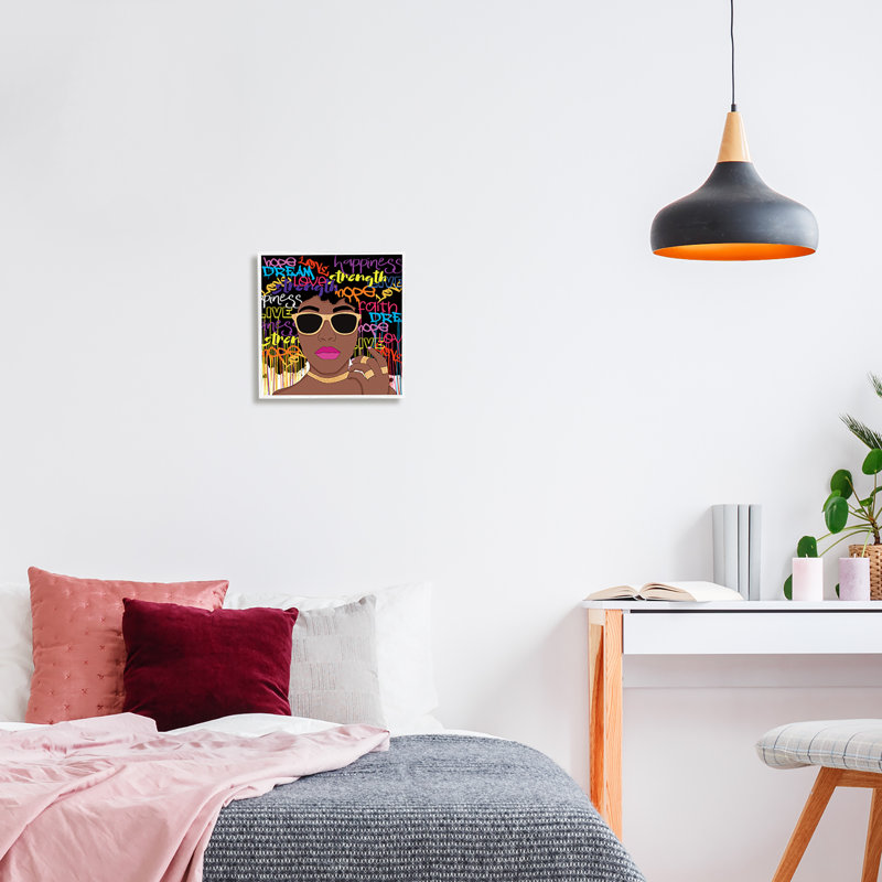 Fille d'inspiration moderne par Daniela Santiago, Giclée encadrée blanc bord de mer, H 12 po x l 12 po x P 1,5 po