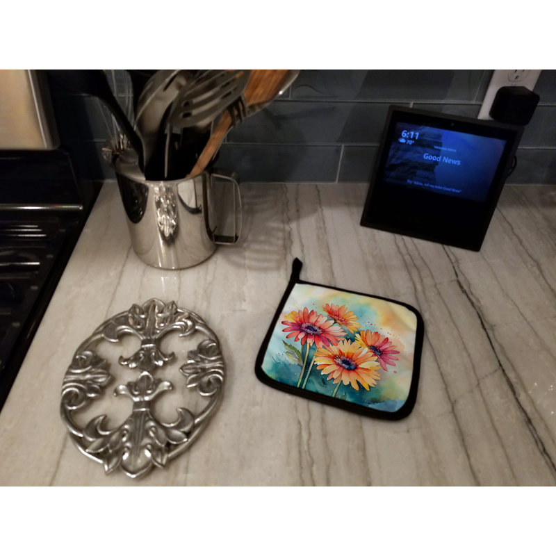 Caroline's Treasures Floral Polyester Potholder Set