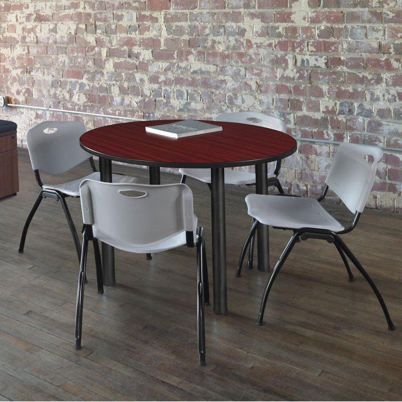 Plateau de table Kee, 4 chaises empilables, Noir, Acajou, 29" H x 42" W x 42" D