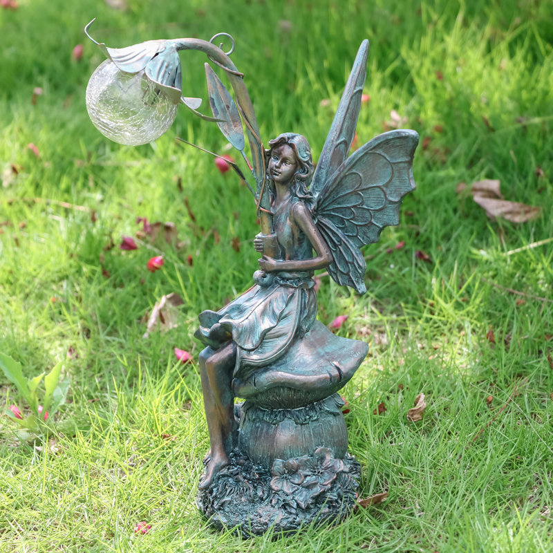 Statues de jardin féeriques en résine 13,8 "avec lumière solaire boule de verre