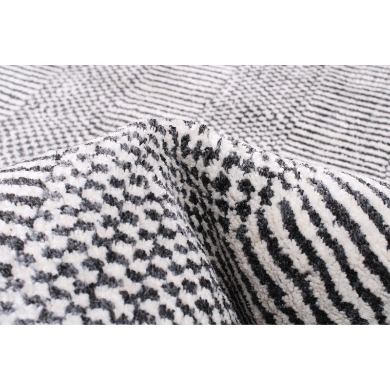 Bobby-James Viscose Striped Indoor Rug