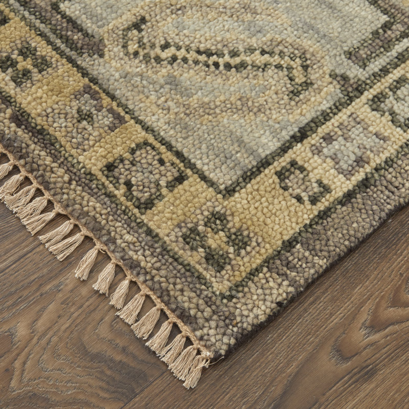Narely Hand Knotted Wool Geometric Area Rug in Gray, Rectangle 4' x 6'