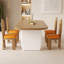 Corine-1745921781-1745921782