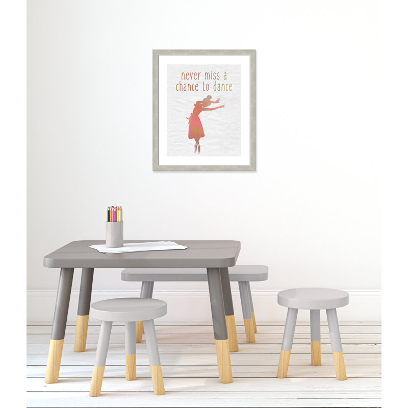 Impression sur papier Dance B, H 24,5 po x l 20,5 po x P 0,6 po, Encadré plat argent chaud