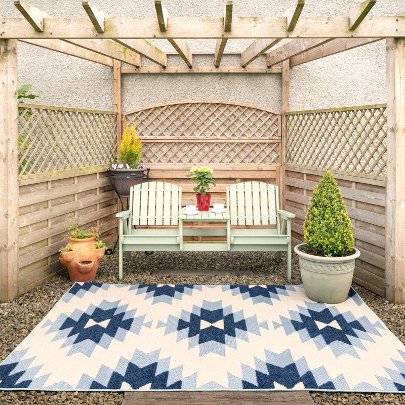 Reiban Geometric Indoor / Outdoor Area Rug, Rectangle 160 x 230cm