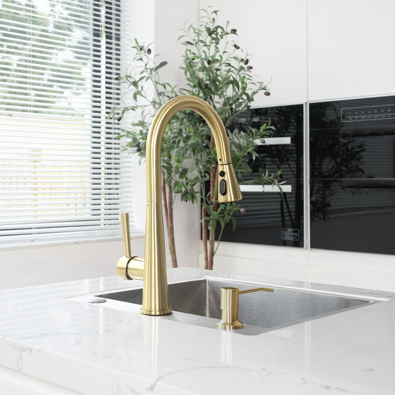 Robinet de cuisine rétractable à poignée simple avec support magnétique, Or brossé