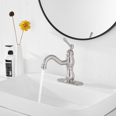 Single-handle Bathroom Faucet with Drain Assembly