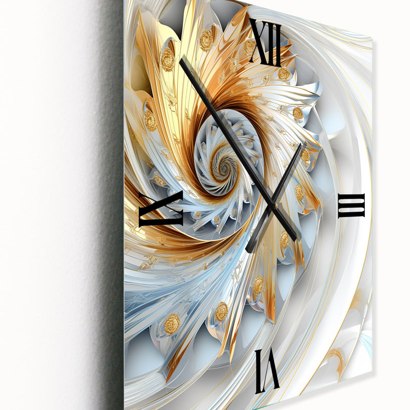 Whirling «Fractals Glam» en or et blanc II - Très grandes horloges murales Fractals, H 28 po x l 12 po x P 1 po
