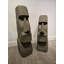 Statue moai verte en pierre de lave-253261917